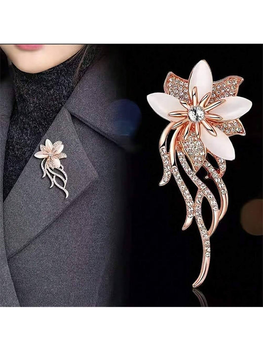 Floral brooch