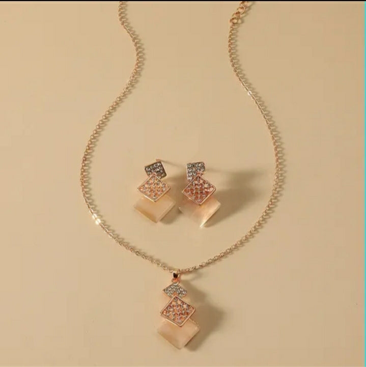 Rose gold trio triangle necklace and earrings set