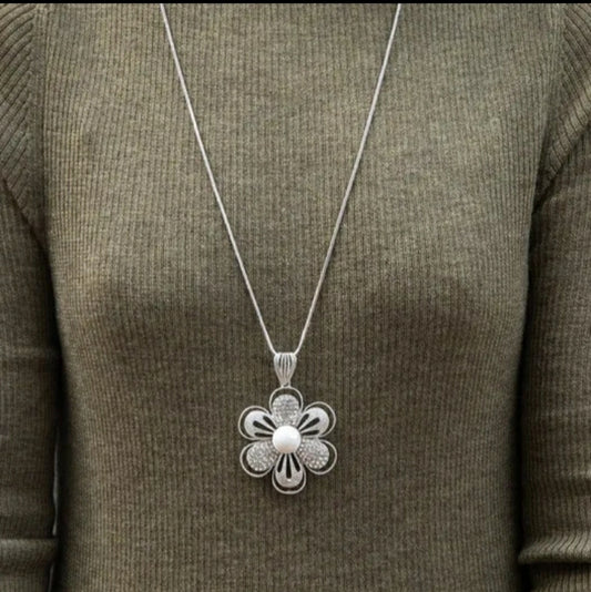 Beautiful flower necklace