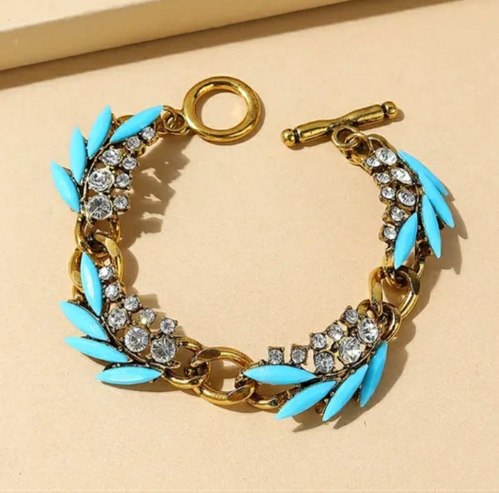 Beautiful rhinestone Spike bracelet