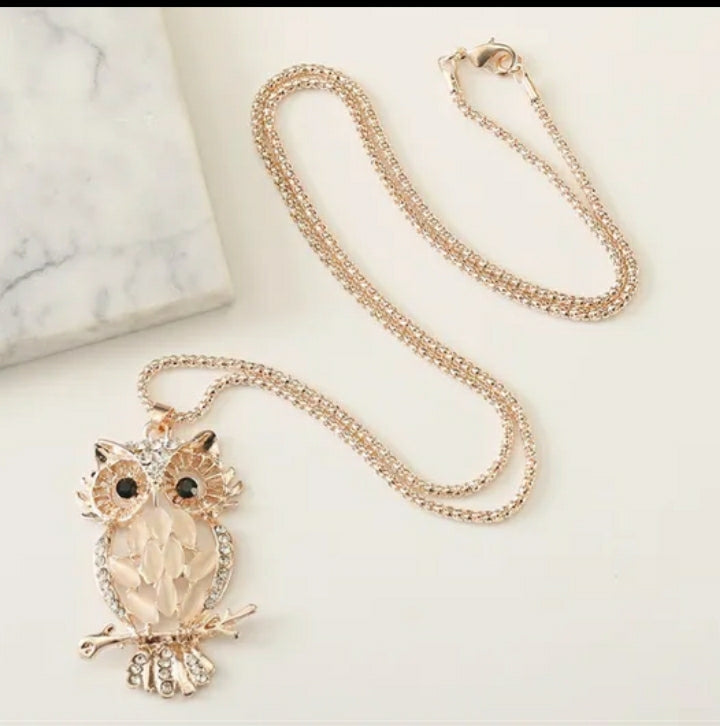 Beautiful rose gold cubic zirconia encrusted owl necklace